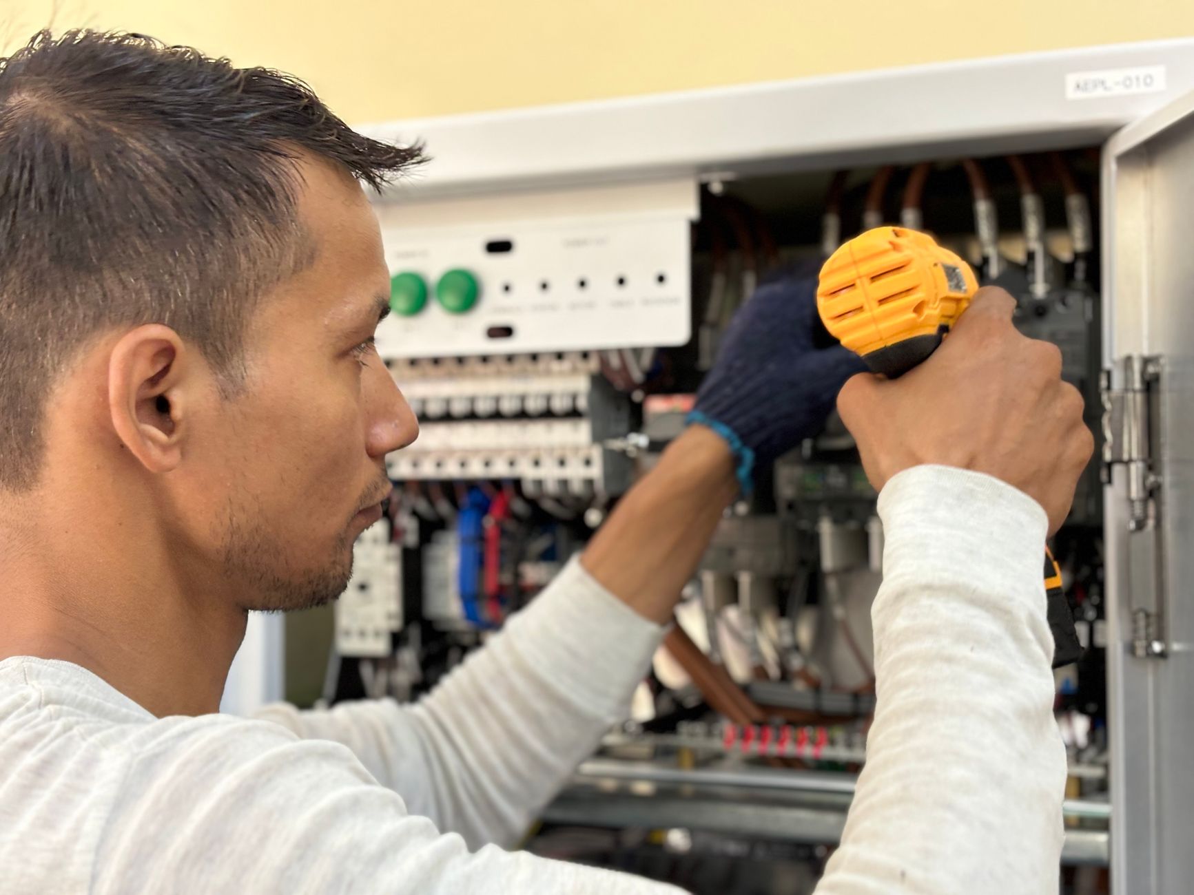KNX, c’est quoi ? Le protocole domotique filaire expliqué
